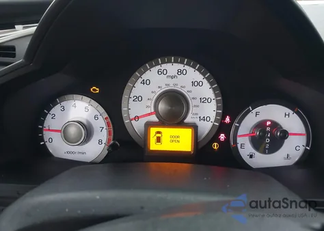 2011 Honda Pilot Touring z USA, uszkodzony, nr VIN 5FNYF4H90BB092727